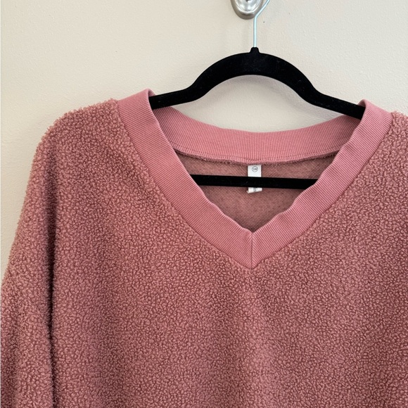 WISHLIST | Pink V-Neck Sweater - Picture 3 of 6